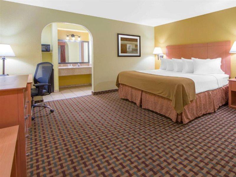 Days Inn By Wyndham Lubbock South Eksteriør billede
