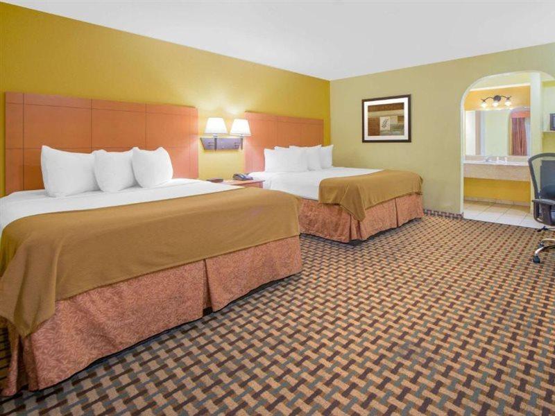 Days Inn By Wyndham Lubbock South Eksteriør billede