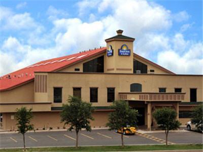 Days Inn By Wyndham Lubbock South Eksteriør billede